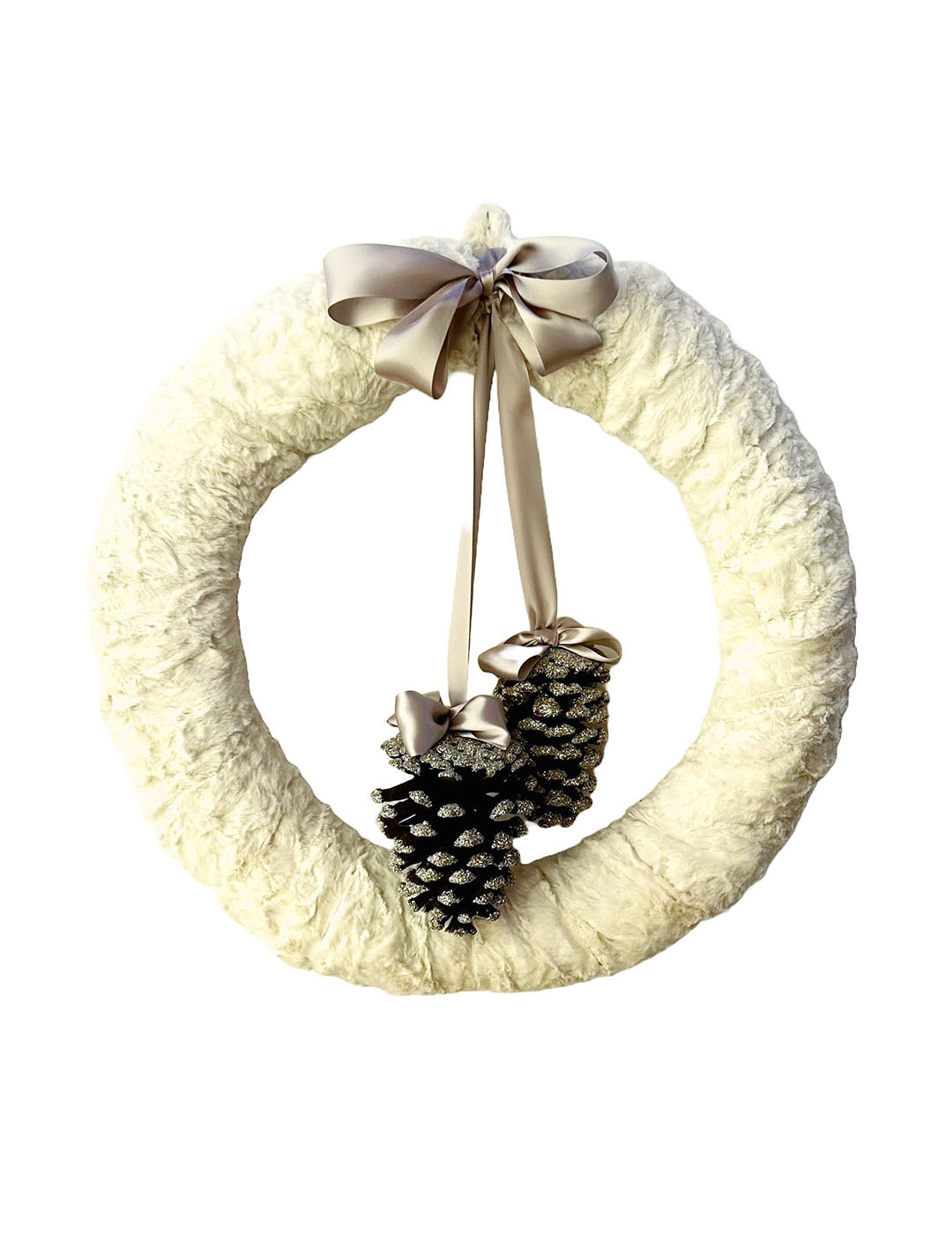 Fur 18" Wreath with Pinecones - Bisque