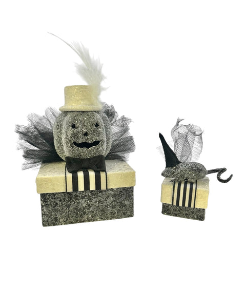 Jack-o-lantern Treat Box - Black & Cream