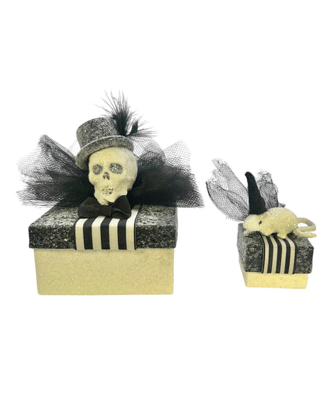 Skull Treat Box - Black & Cream
