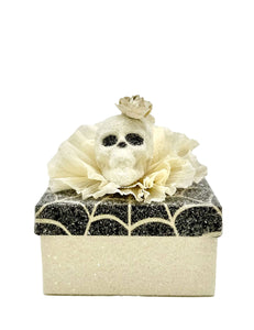 Skull Treat Box with Web - Cream & Black