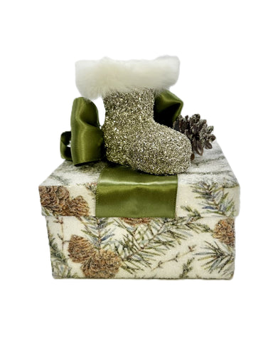 Decoupage wiht Pinecones Box - Square, White