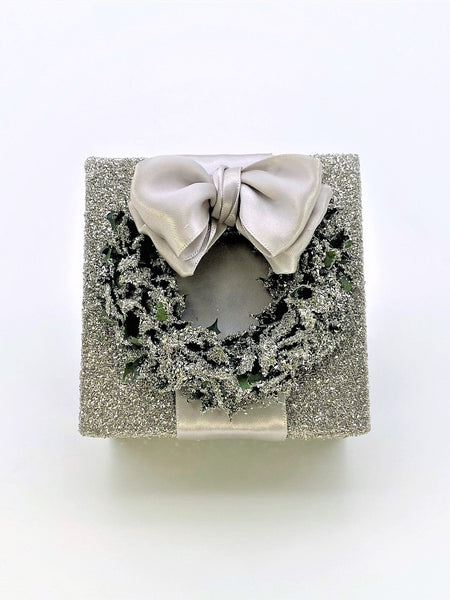 Rectangle 5" x 7" Box with Wreath - Silver
