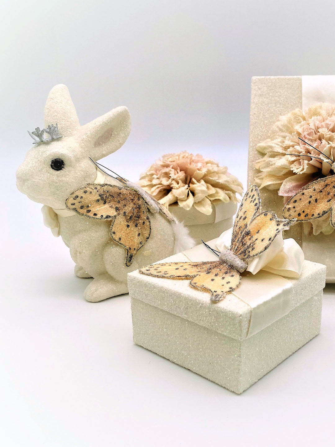 Butterfly Square Gift Box - Cream
